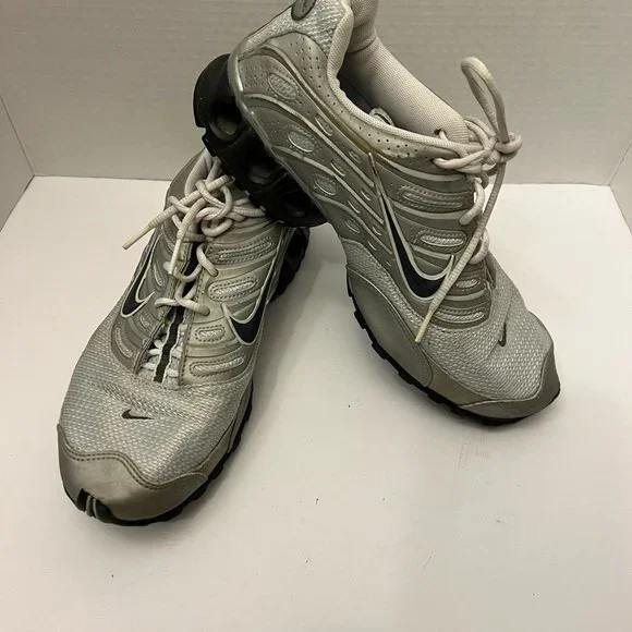 Nike Running Shoes - Picture 2 of 10